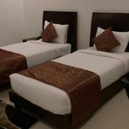 Hotel Zion Inn فاراناسي المظهر الخارجي الصورة