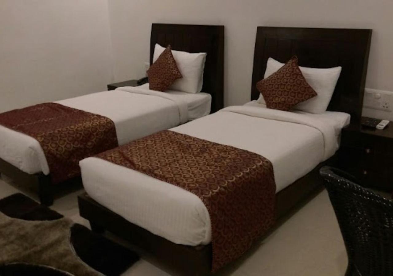 Hotel Zion Inn فاراناسي المظهر الخارجي الصورة