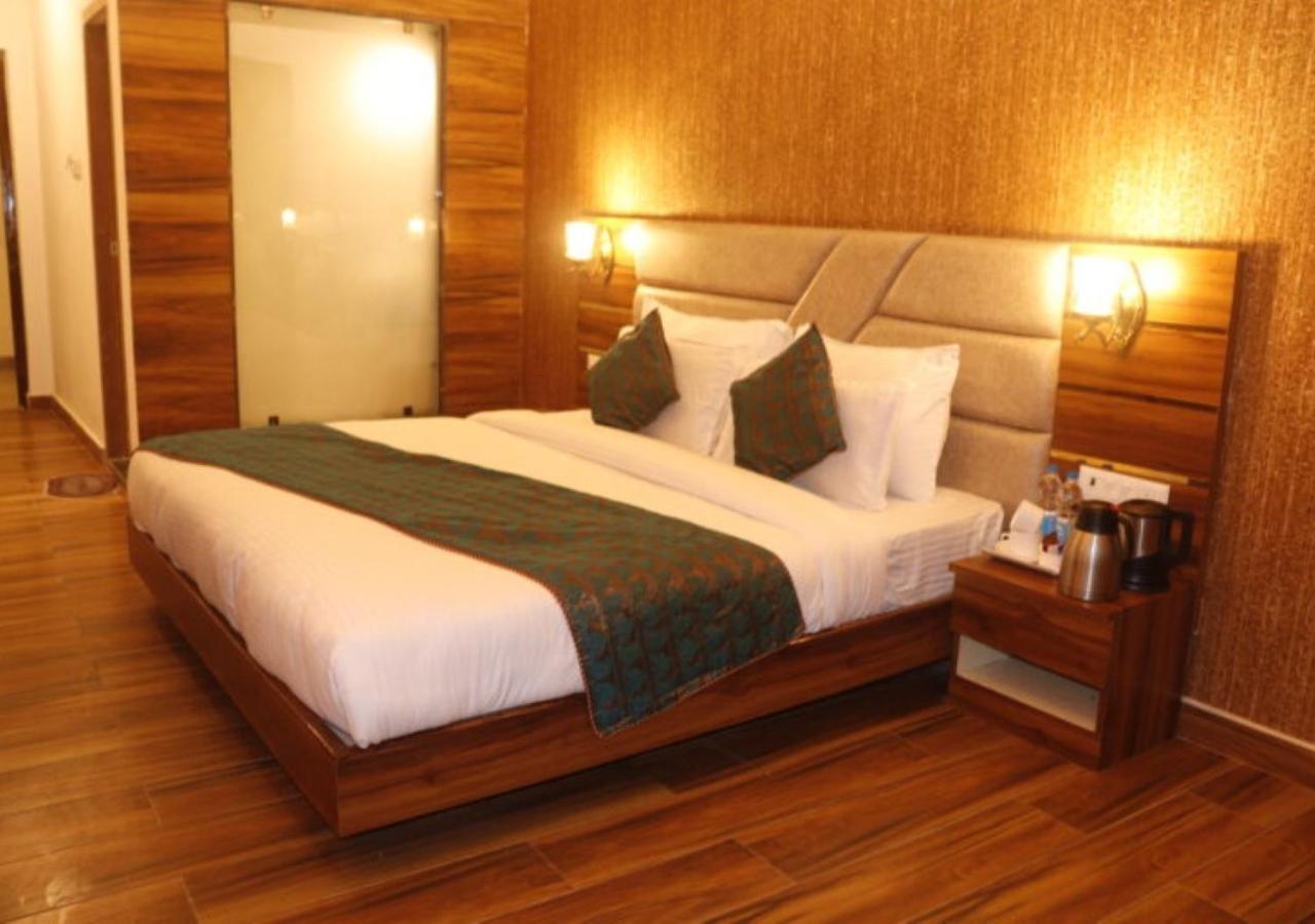 Hotel Zion Inn فاراناسي المظهر الخارجي الصورة