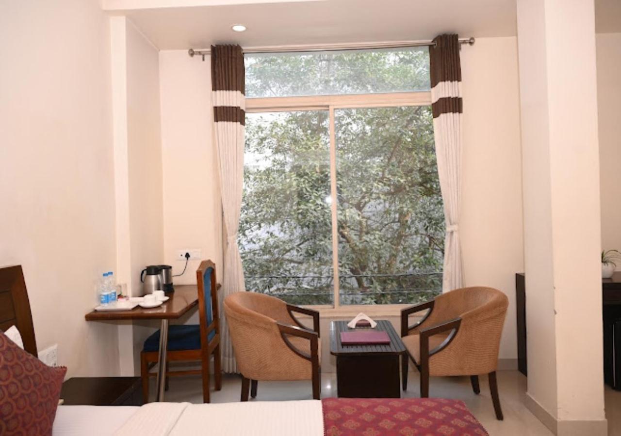 Hotel Zion Inn فاراناسي المظهر الخارجي الصورة