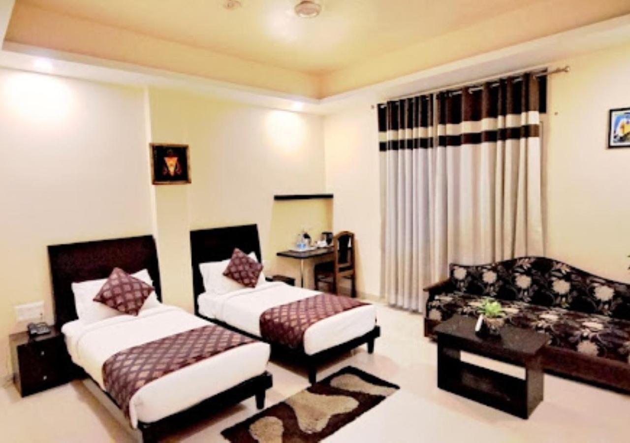 Hotel Zion Inn فاراناسي المظهر الخارجي الصورة