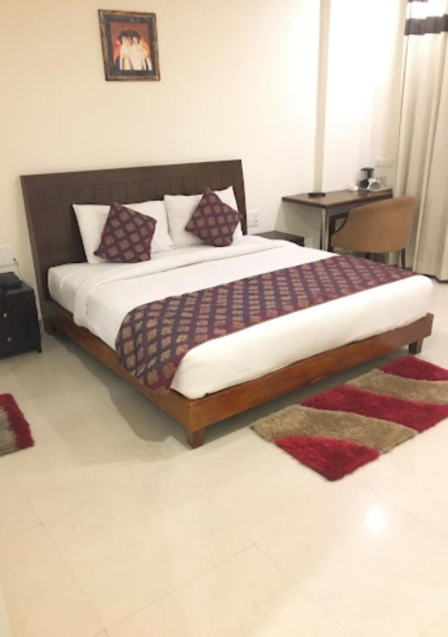 Hotel Zion Inn فاراناسي المظهر الخارجي الصورة