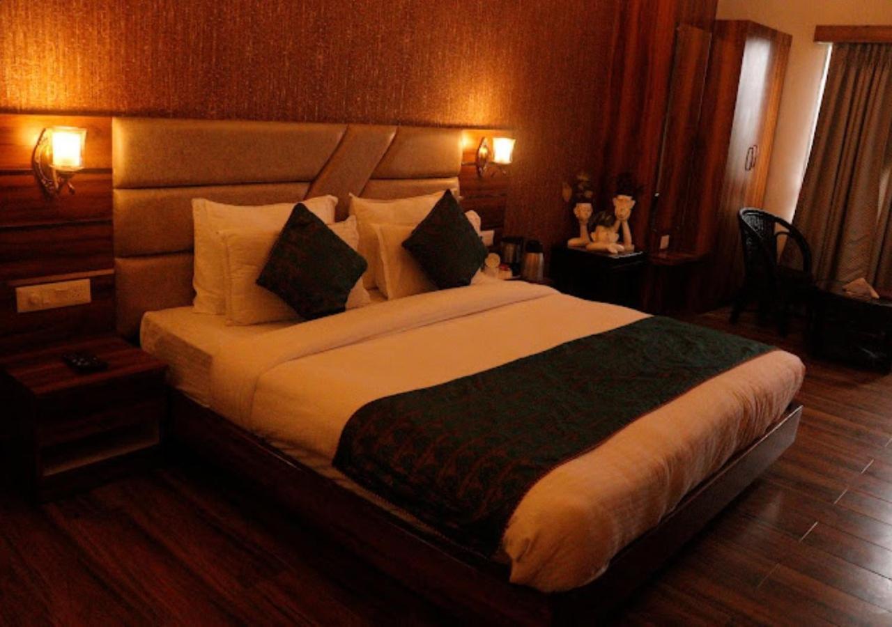 Hotel Zion Inn فاراناسي المظهر الخارجي الصورة